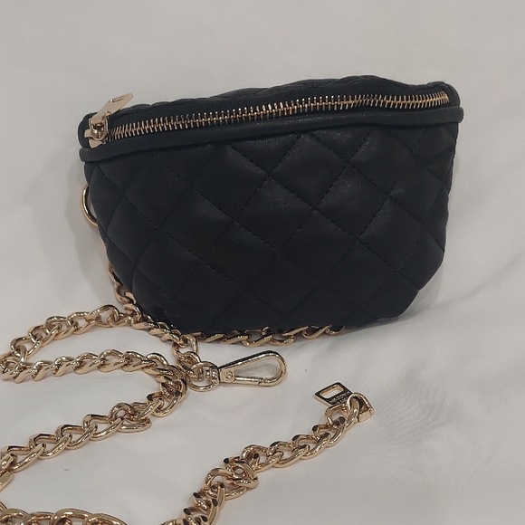 Steve Madden Handbags - STEVE MADDEN Quilted Black Chain Belt Bag